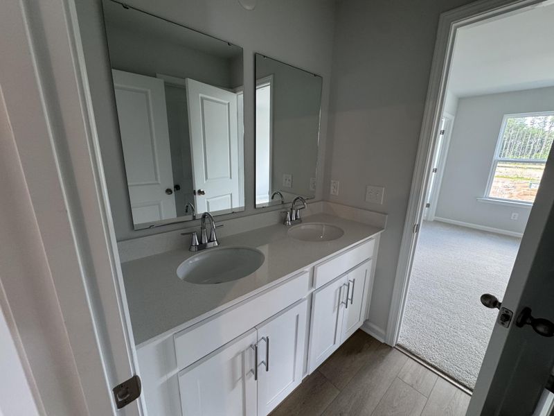 Image 50 of a home in .