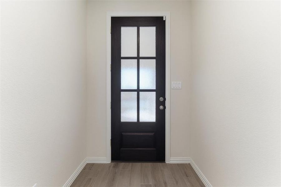 Spacious, unfurnished interior of a new home in Waterford Park, Weatherford (Image 34).