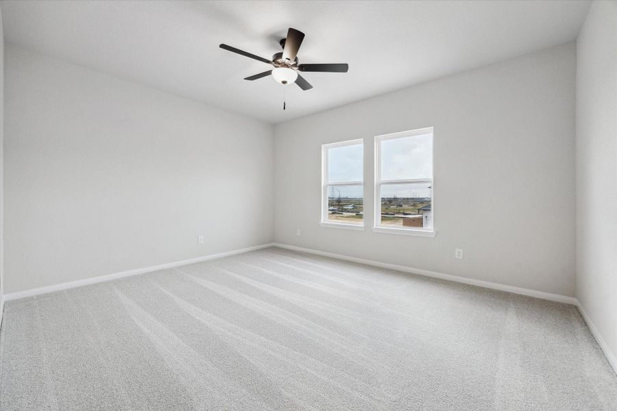 Spacious, unfurnished interior of a new home in Elyson, Katy (Image 25).