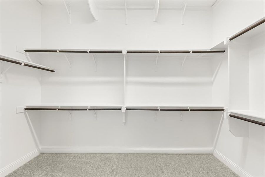 19. 3802 Windmere - Closet