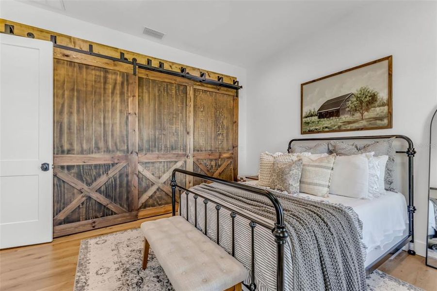 Furnished interior view inside a new home in , Arcadia (Image 14).