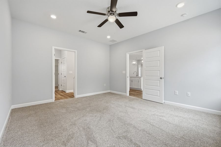 Spacious, unfurnished interior of a new home in Southern Charm, Crestview (Image 35).