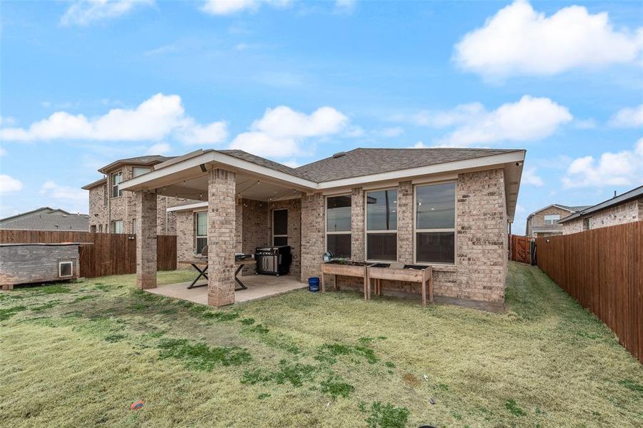 Exterior details and patio area of a home in , Crandall (Image 3).