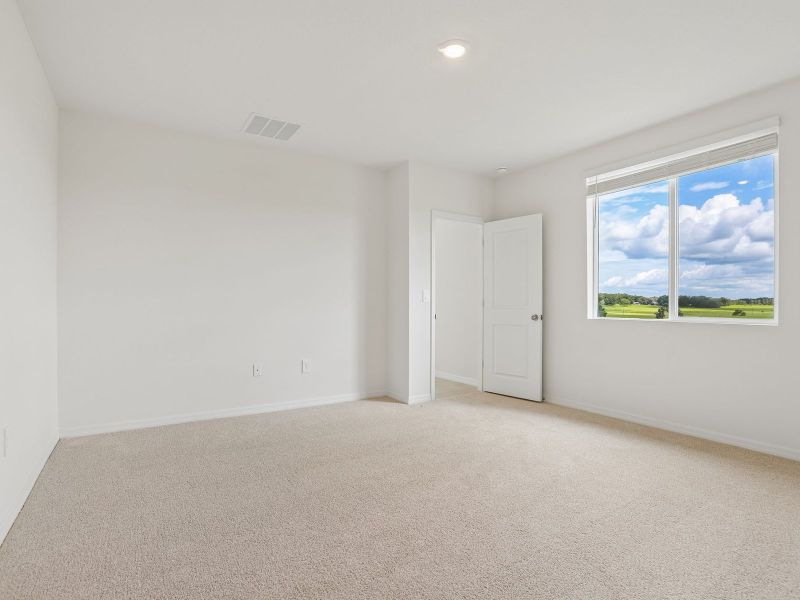 Spacious, unfurnished interior of a new home in Benton Hills - Classic Series, Brooksville (Image 18).
