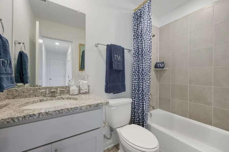 Furnished interior view inside a new home in Longview, Del Valle (Image 17).