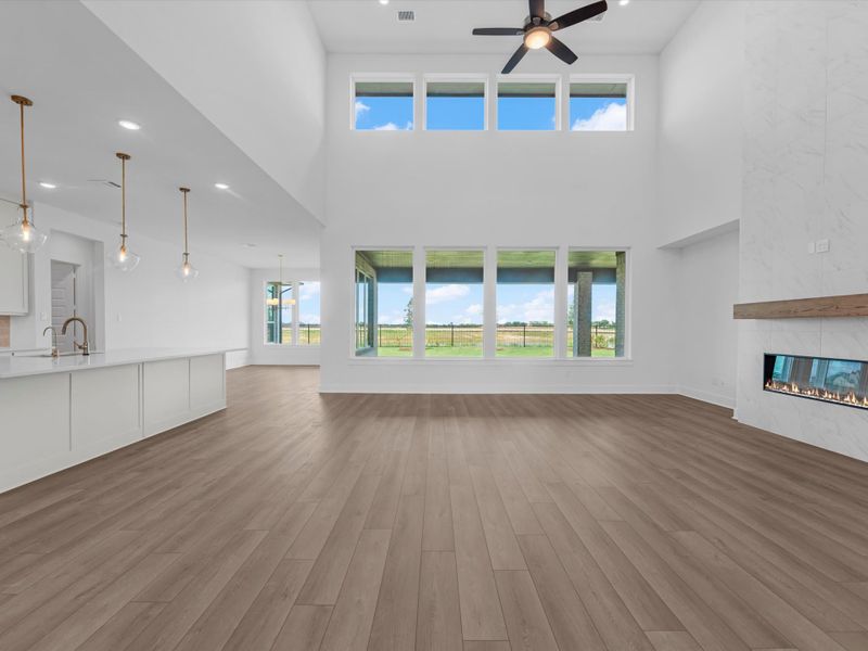 Spacious, unfurnished interior of a new home in Dunham Pointe, Cypress (Image 12).