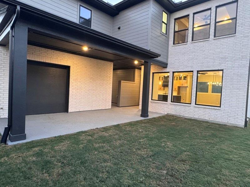 Welcome to The Harkins by David Weekley Homes. Move-In-Ready Now!