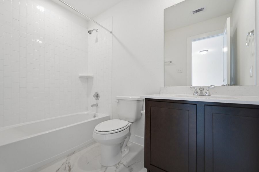 Furnished interior view inside a new home in Cielo, Conroe (Image 16).