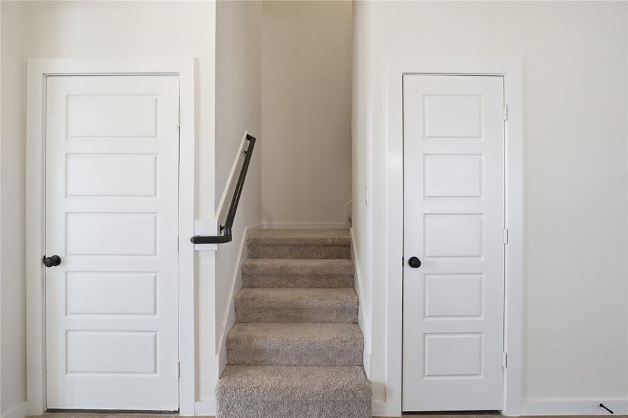 Spacious, unfurnished interior of a new home in Foxtail Palms, Manvel (Image 36).