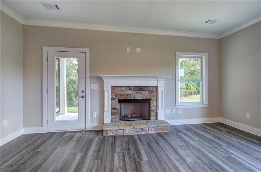 Spacious, unfurnished interior of a new home in , Cartersville (Image 26).