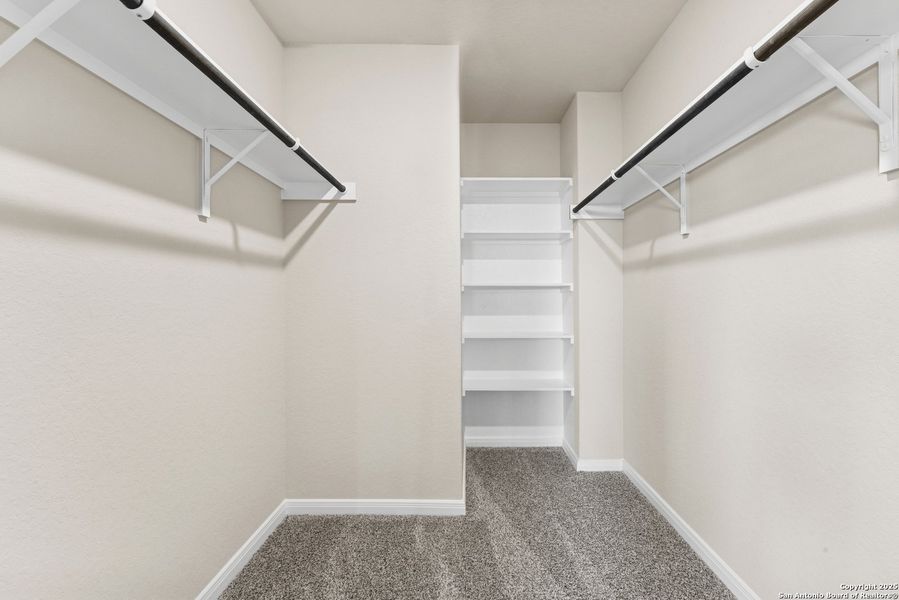Spacious, unfurnished interior of a new home in Agave, San Antonio (Image 36).