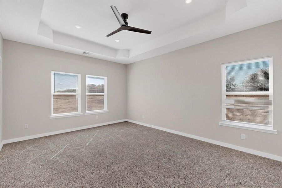 Spacious, unfurnished interior of a new home in , Alma (Image 17).