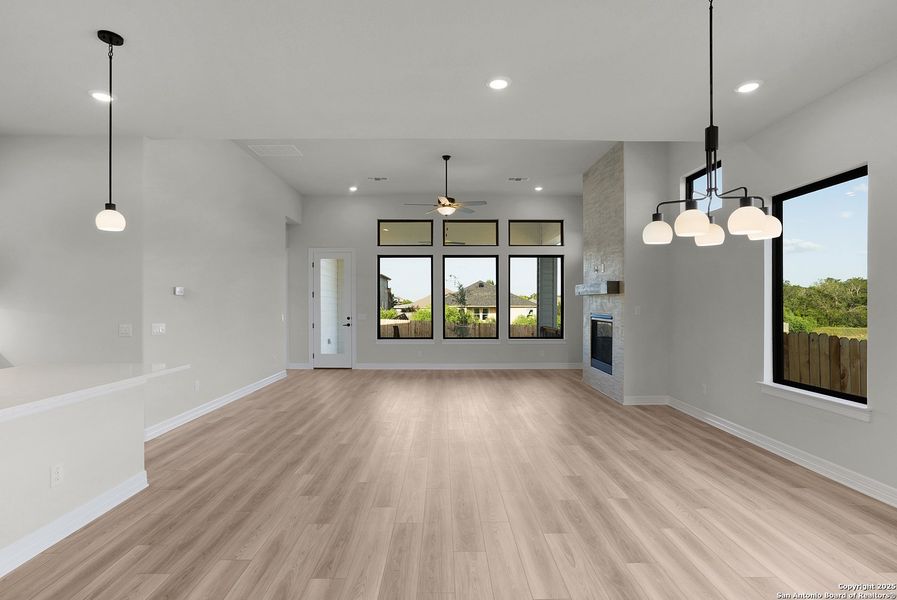 Spacious, unfurnished interior of a new home in Nolte Farms, Seguin (Image 42).