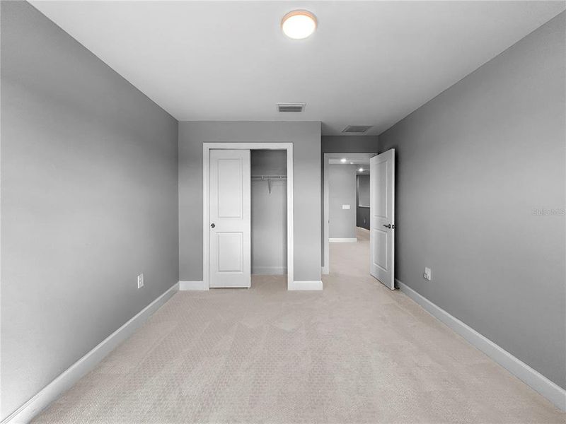 Spacious, unfurnished interior of a new home in , Lakewood Ranch (Image 36).