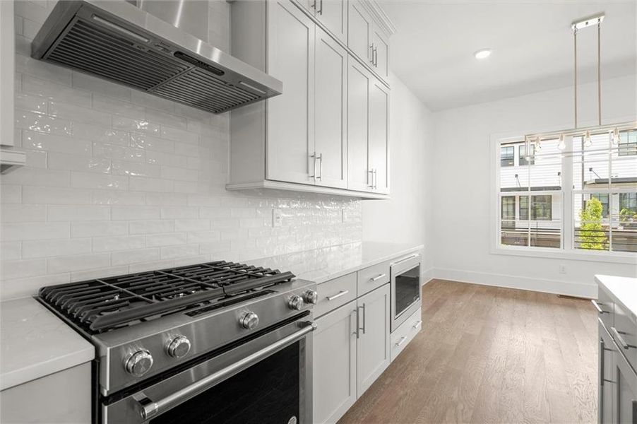 Furnished interior view inside a new home in The Gathering – Alpharetta, Alpharetta (Image 11).