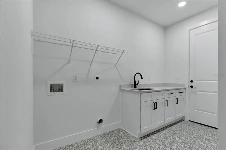 Image 44 of a home in .