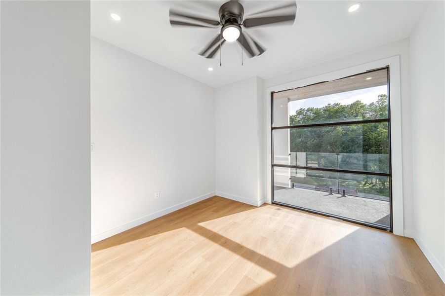 Spacious, unfurnished interior of a new home in , Dallas (Image 16).