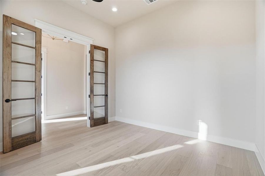 Spacious, unfurnished interior of a new home in Aledo Heights - Aledo ISD, Annetta South (Image 16).
