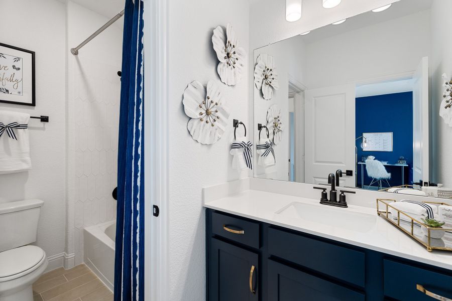 Representative furnished interior of a home built from the Summerfield by Beazer Homes in Goodland: Overlook 60', Midlothian (Image 11). Representative furnished interior of a home built from the Summerfield by Beazer Homes in Goodland: Overlook 60', Midlothian (Image 11).