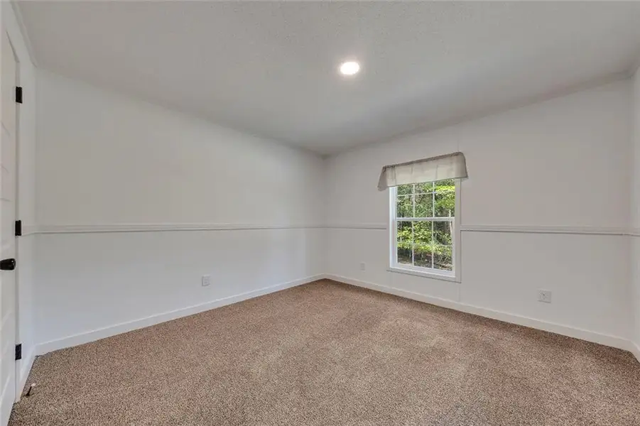 Spacious, unfurnished interior of a new home in , Maysville (Image 27).