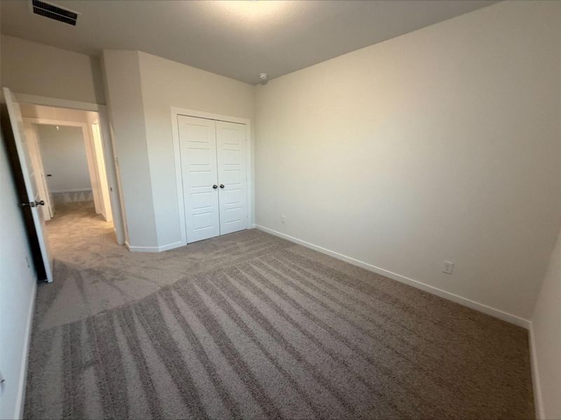 Spacious, unfurnished interior of a new home in Spring Lake, Huntsville (Image 10).
