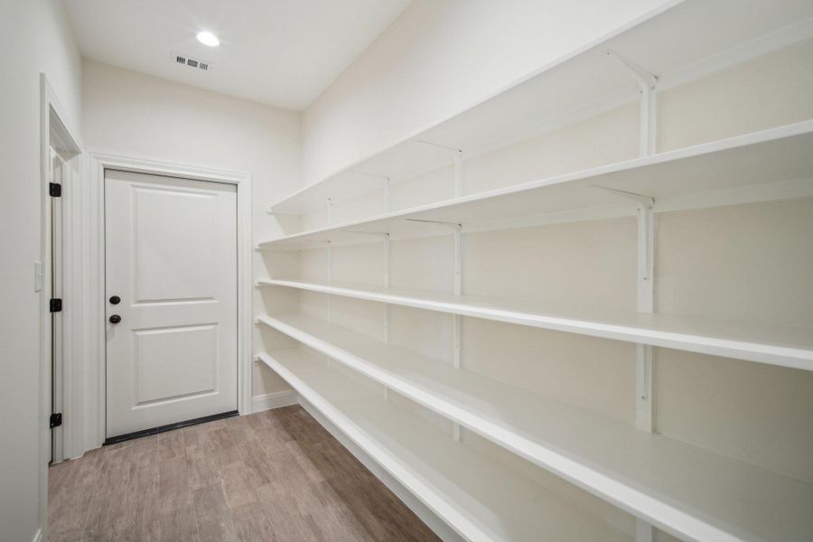 Storage area with visible vents Storage area with visible vents