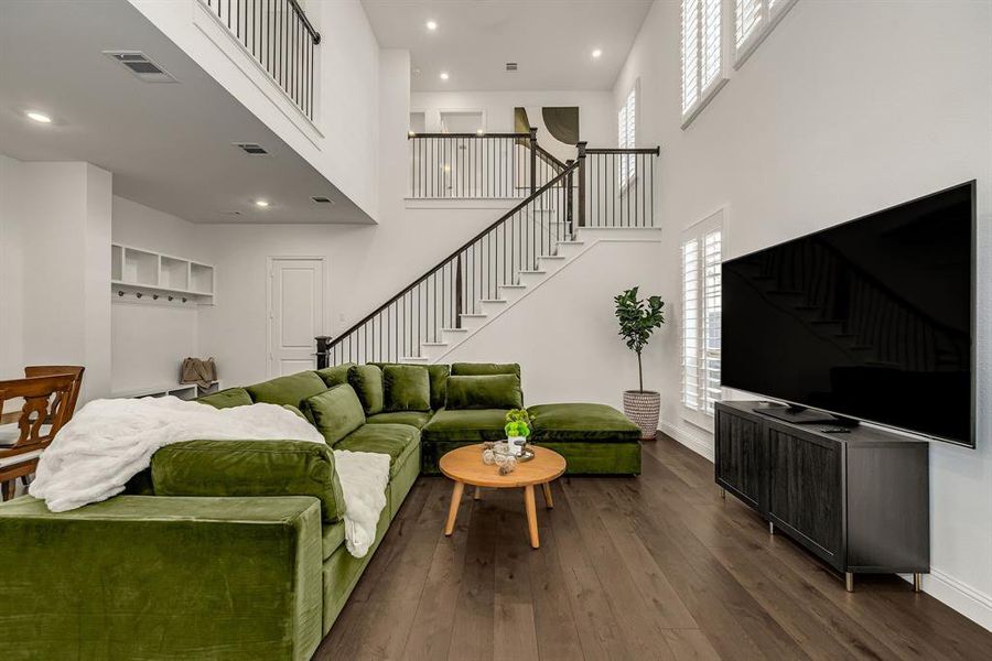 Furnished interior view inside a new home in Fields Villas - Darling Homes, Frisco (Image 30). Furnished interior view inside a new home in Fields Villas - Darling Homes, Frisco (Image 30).