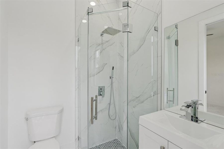 Furnished interior view inside a new home in , Cape Coral (Image 9).