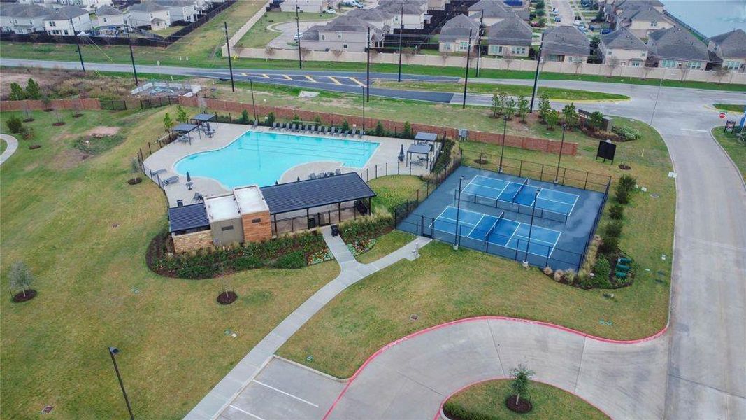 Community amenities in , Katy (Image 6).