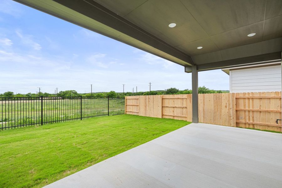 Exterior details and patio area of a home in Lagos Reserve, Manor (Image 4).