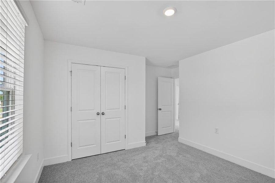 Spacious, unfurnished interior of a new home in Shadow Creek, Jackson (Image 33).