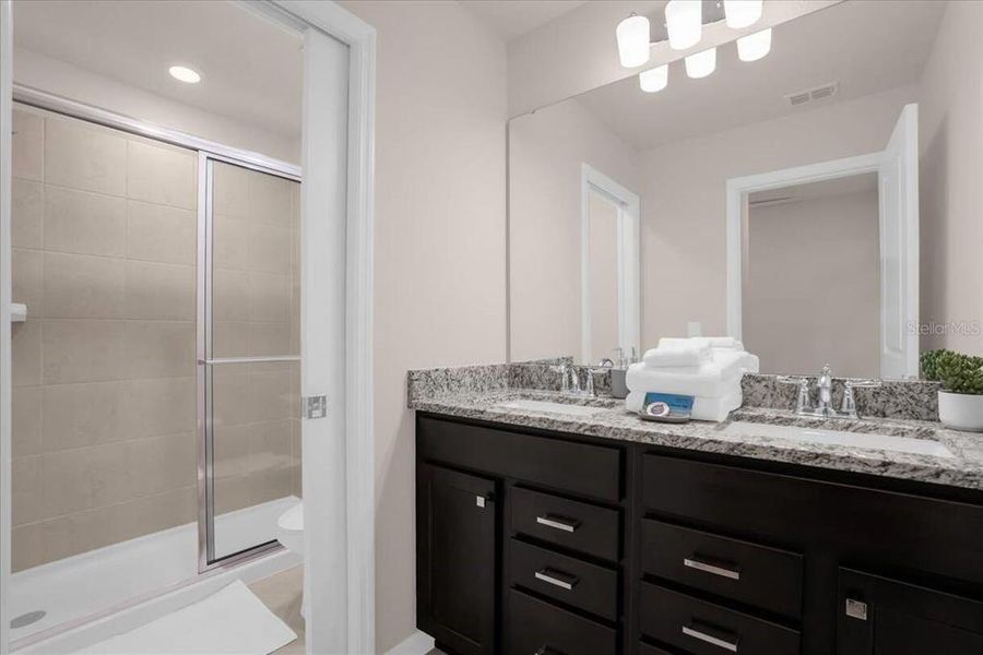 Furnished interior view inside a new home in , Clermont (Image 19).