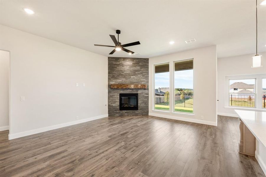 Spacious, unfurnished interior of a new home in Parks at Panchasarp Farms 55-60, Burleson (Image 17).