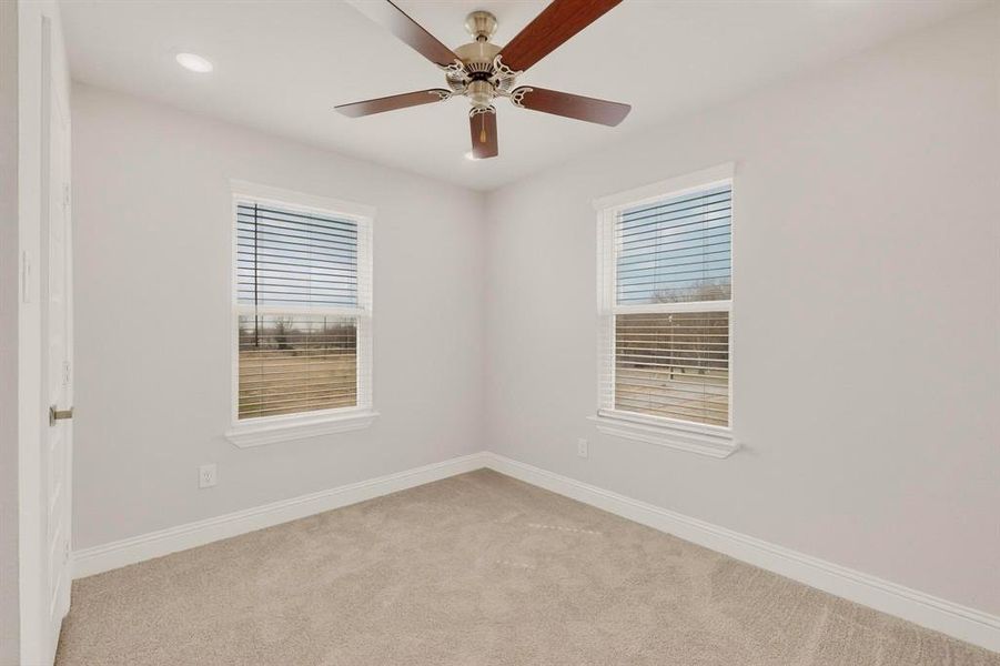 Spacious, unfurnished interior of a new home in , Sulphur Springs (Image 31).