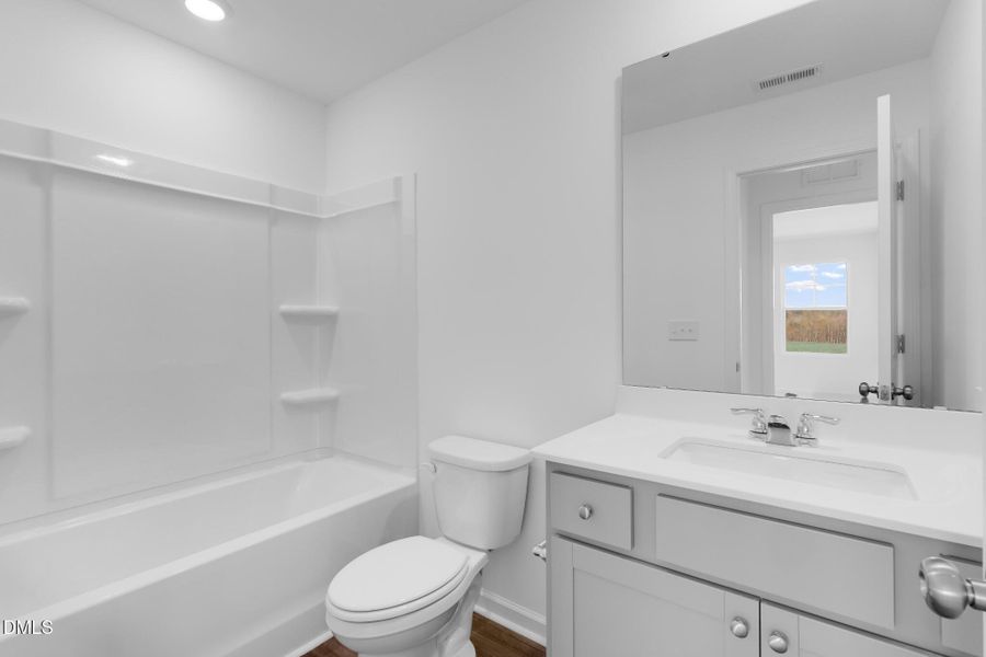 13_Bathroom