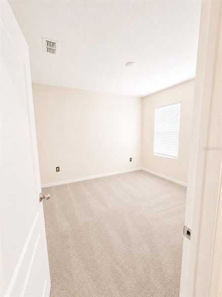 Spacious, unfurnished interior of a new home in Eagle Hammock, Eagle Lake (Image 20). Spacious, unfurnished interior of a new home in Eagle Hammock, Eagle Lake (Image 20).