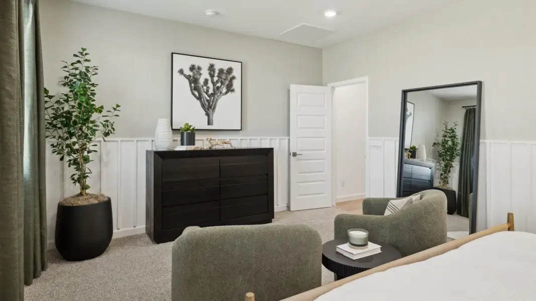 Representative furnished interior of a home built from the Ibis by D.R. Horton in Citrus Pointe, Phoenix (Image 16).
