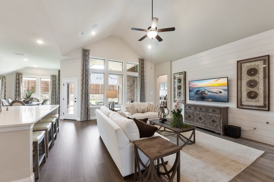 Furnished interior view inside a new home in Las Lomas, Forney (Image 7).