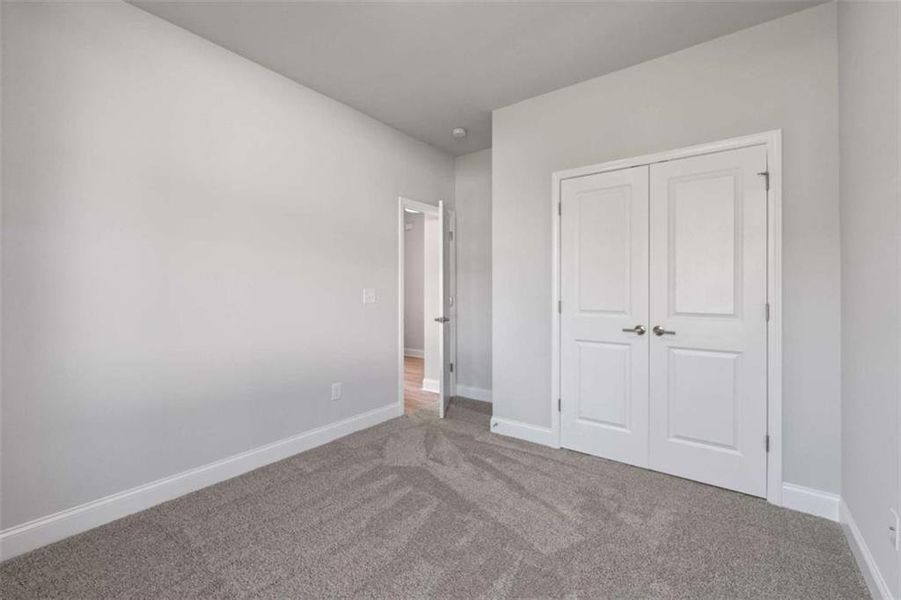 Spacious, unfurnished interior of a new home in Waters Edge, Mansfield (Image 17).