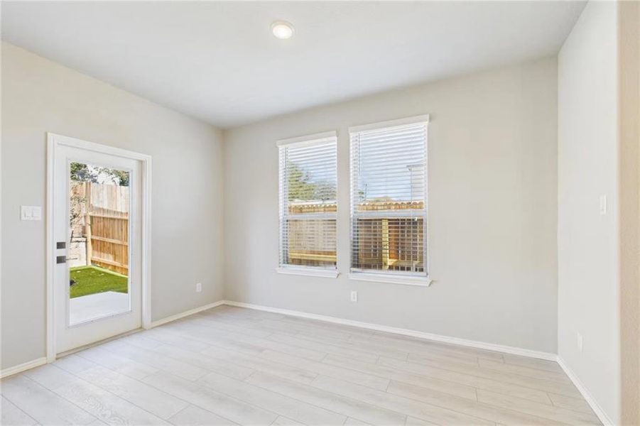 Spacious, unfurnished interior of a new home in Greene Farm, Cartersville (Image 9).