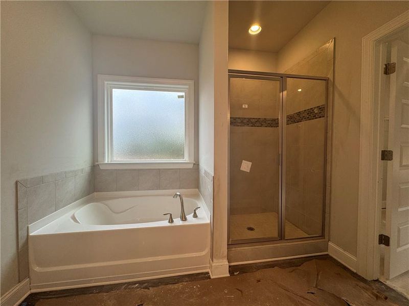 Furnished interior view inside a new home in Tuscany Hills, Douglasville (Image 9). Furnished interior view inside a new home in Tuscany Hills, Douglasville (Image 9).