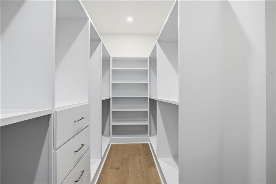 Spacious, unfurnished interior of a new home in , Powder Springs (Image 25).