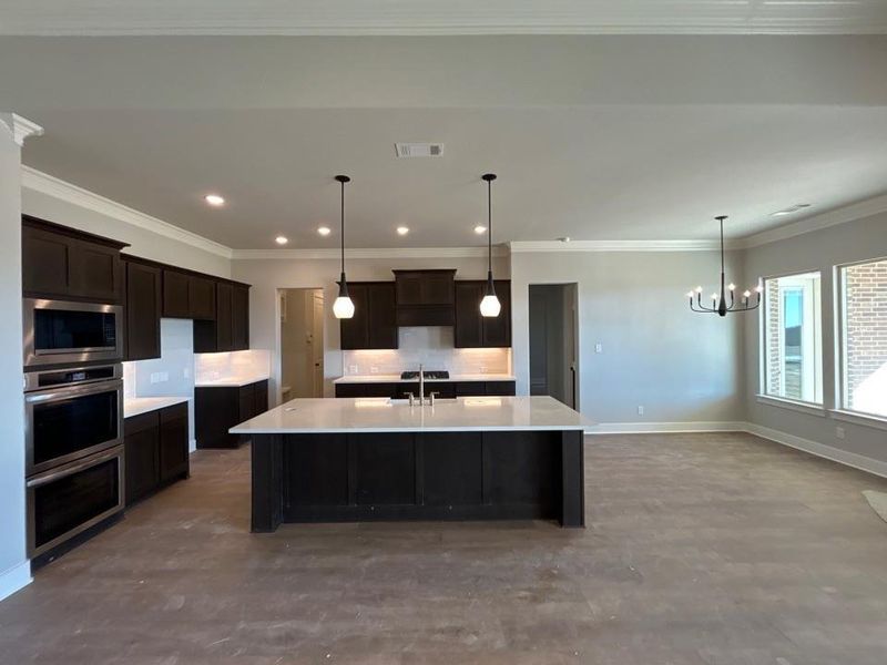 Image 16 of a home in Creekview Addition.