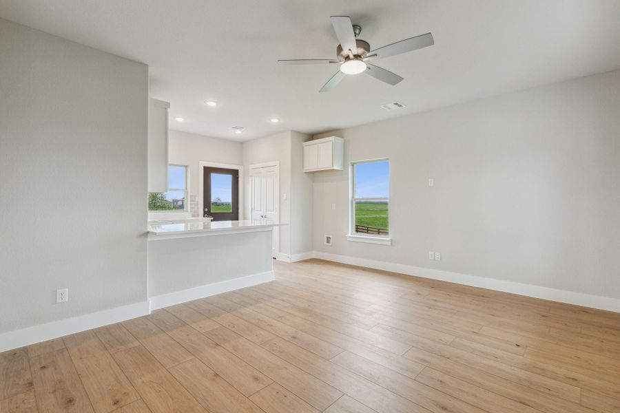 Representative unfurnished interior of a home built from the Casita by Centre Living Homes in Ellis Ranch Estates, Waxahachie (Image 8).