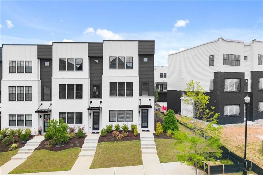 Image 45 of a home in The Gathering – Alpharetta.