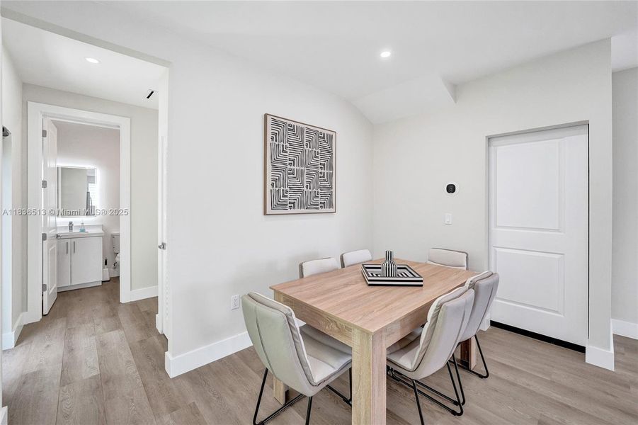 Furnished interior view inside a new home in , Fort Lauderdale (Image 7).