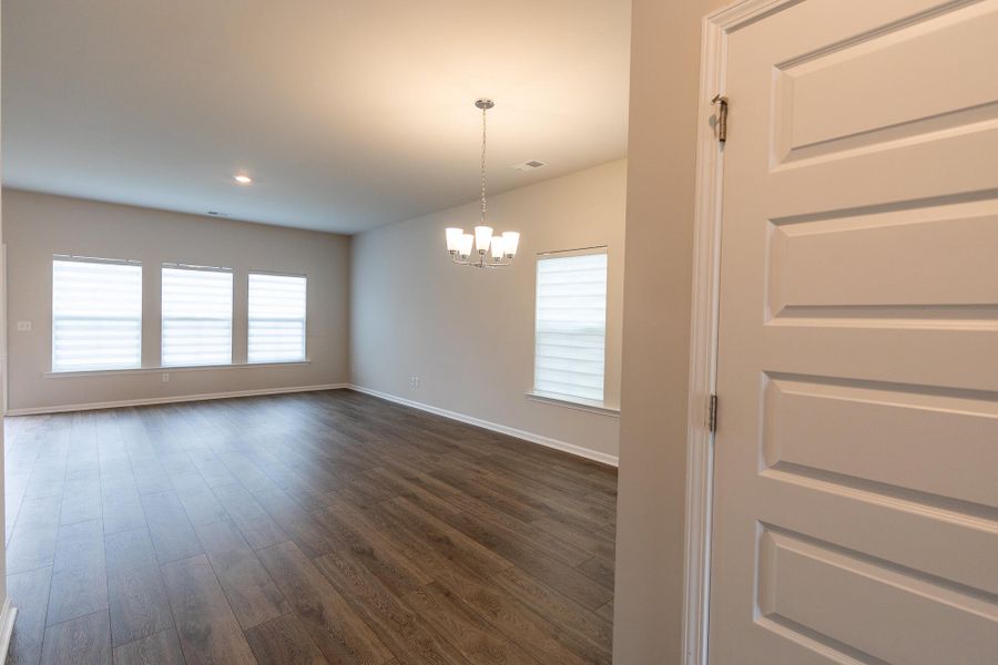 Spacious, unfurnished interior of a new home in , Summerville (Image 16).