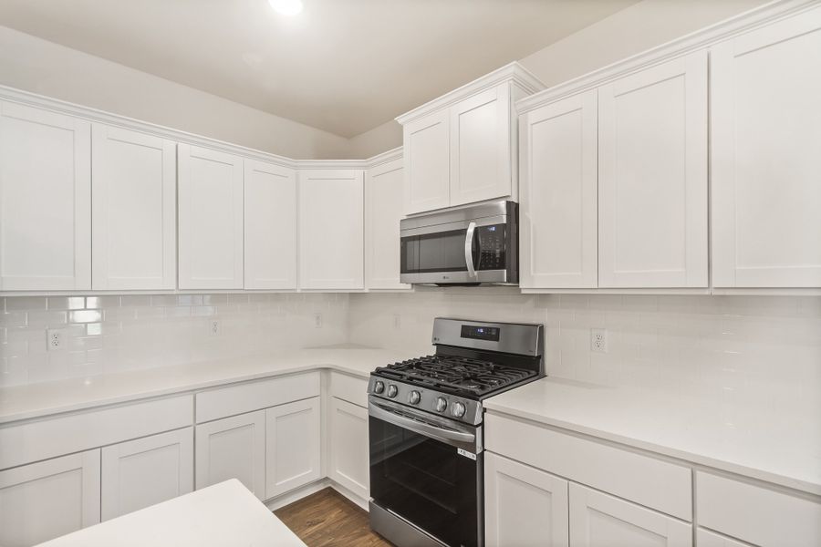 Representative furnished interior of a home built from the Nile by Veranda Homes in Heritage Bay, Sumter (Image 17).