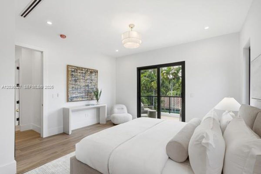 Furnished interior view inside a new home in , Coral Gables (Image 39).