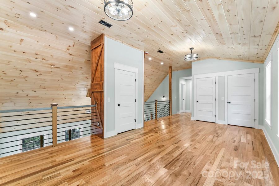 Image 35 of a home in .